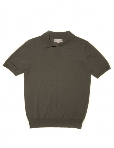 Grey Fly Collar Buttonless Polo Shirt sélection de produits