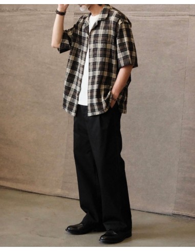 Double-pleated Trousers Venez découvrir notre 